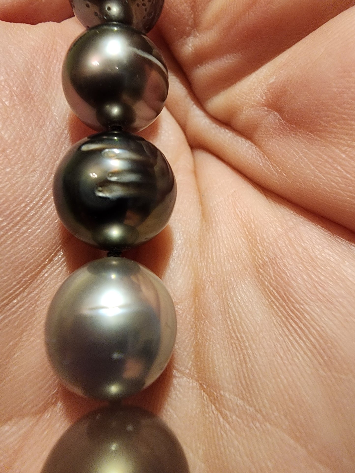 Tahitian Full Strand Necklace