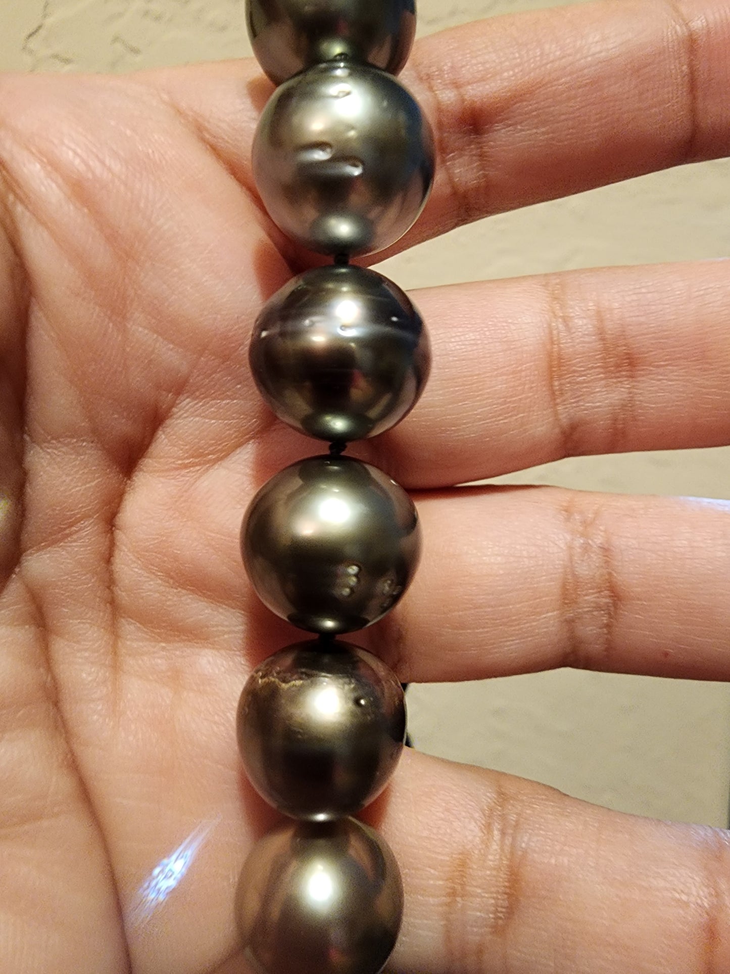 Tahitian Full Strand Necklace